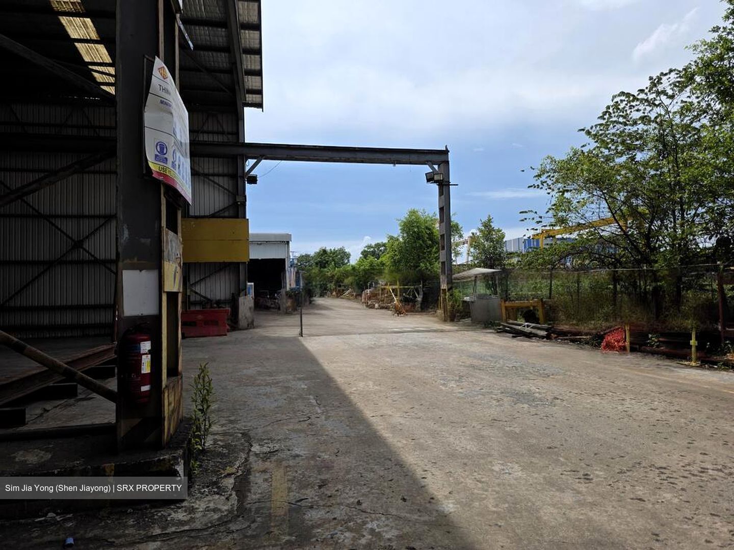 Tuas Avenue 2 (D22), Factory #495536721